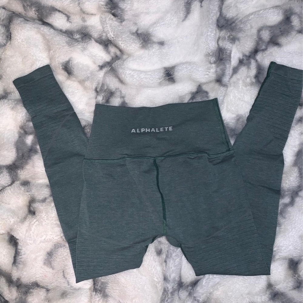 Alphalete leggings